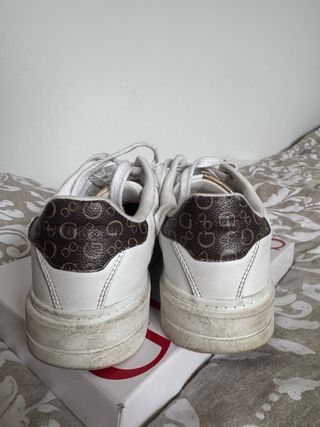 Zapatos Guess Blancos