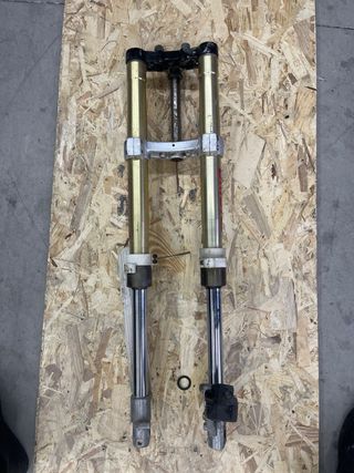 Horquillas Showa Invertidas