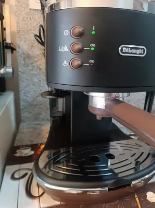 Cafetera DeLonghi Icona Vintage Negra