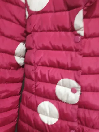 Plumífero original lunares rojo y beige