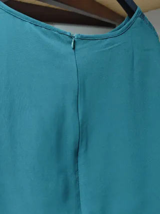 Vestido verde largo encaje