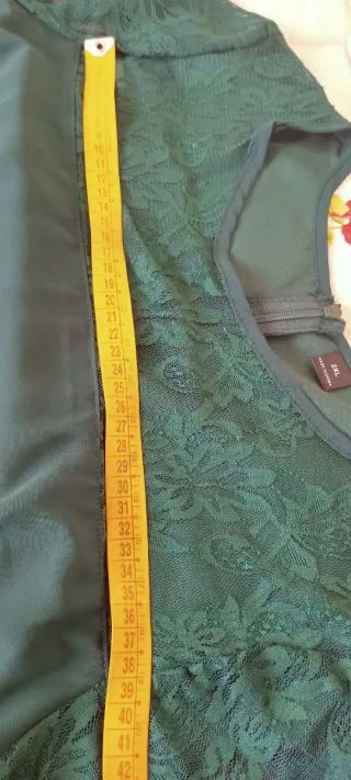 Vestido verde largo encaje