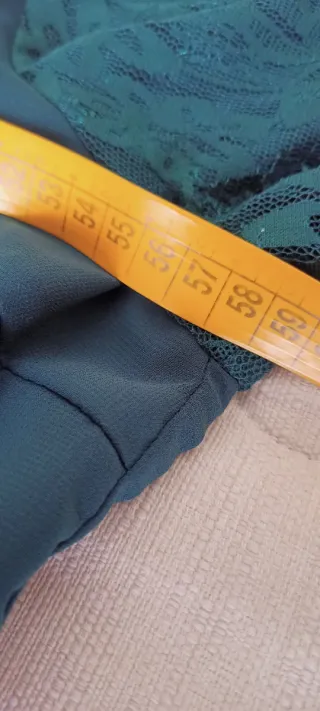 Vestido verde largo encaje