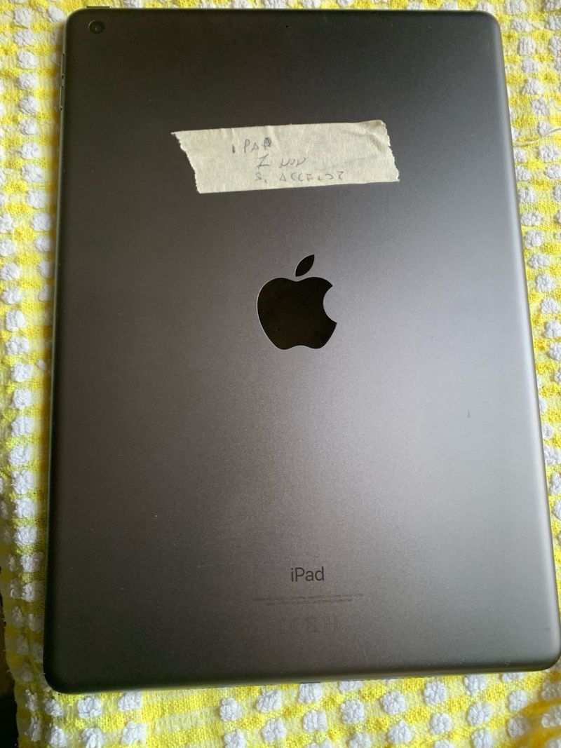 iPad 9ª Gen y iPad 7ª Gen Plata afbeelding 9