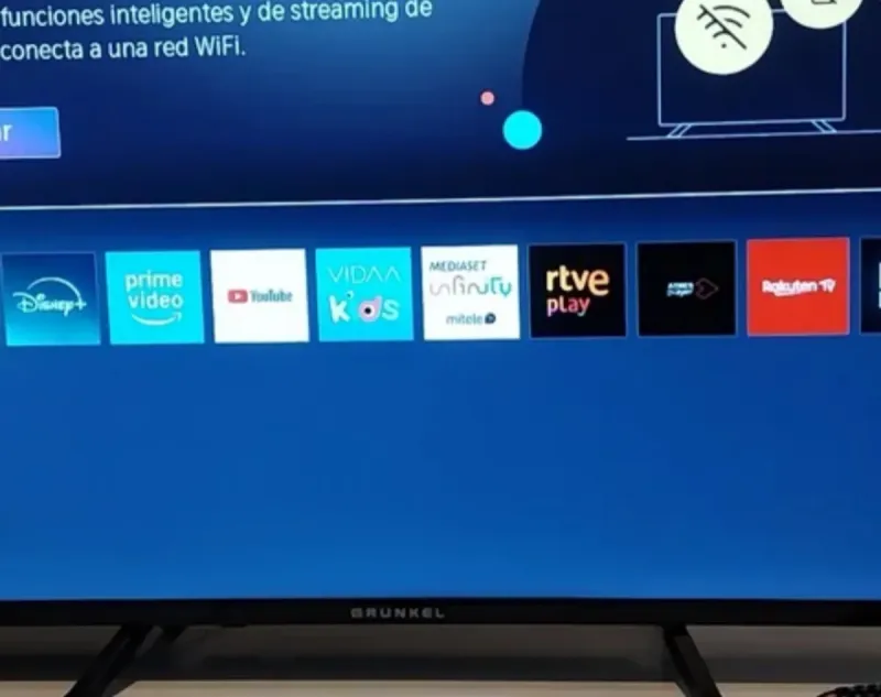 Smart TV GRUNKEL Negra, 40 pulgadas.