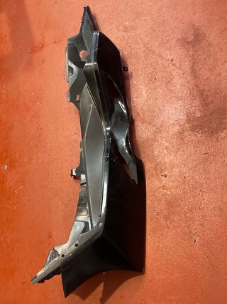 Carenado Trasero Derecho Suzuki Burgman 400