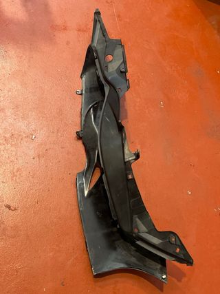 Carenado Trasero Derecho Suzuki Burgman 400
