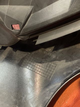 Carenado Trasero Derecho Suzuki Burgman 400