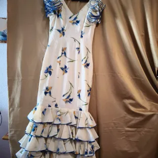 Vestido Flamenca Talla 40 con Mantoncillo deregalo