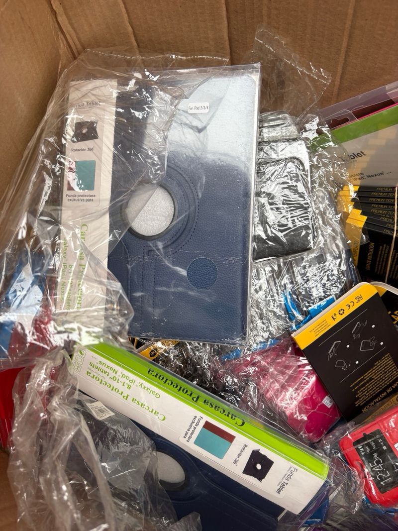 Lote fundas tablet y móvil + protectores pantalla afbeelding 3