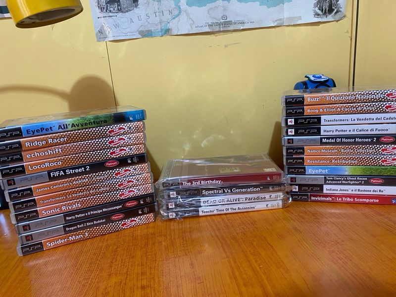 Lote de 26 títulos PSP (leer descripción)