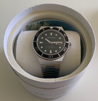 Reloj Bering Deportivo Reflejos verdes  y Plateado