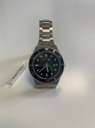 Reloj Bering Deportivo Reflejos verdes  y Plateado