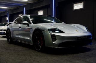 Porsche Taycan GTS Sport Turismo
