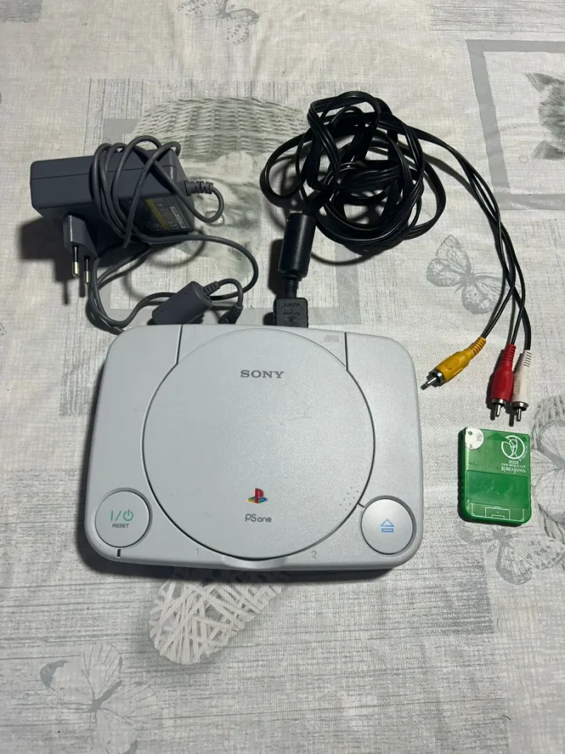 Sony PS one blanca casi nueva