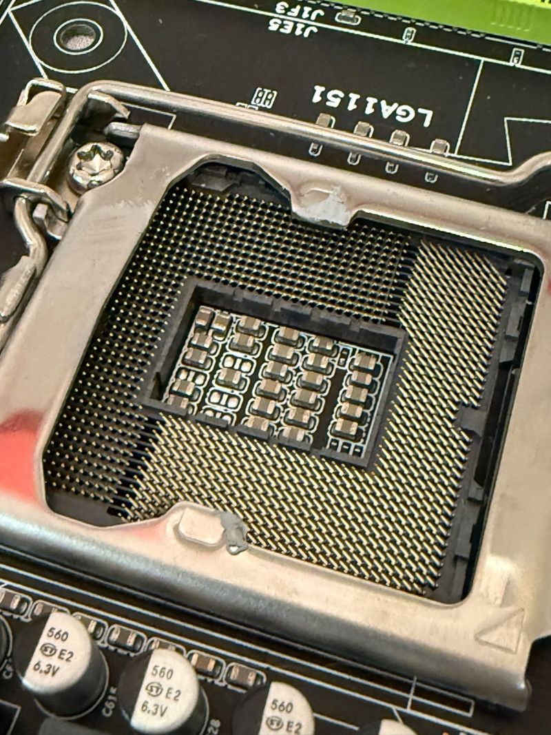 Placa base Micro ATX LGA1151 (no se si funciona) afbeelding 3