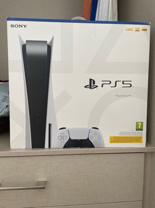 Consola PS5 con Mando y Juegos