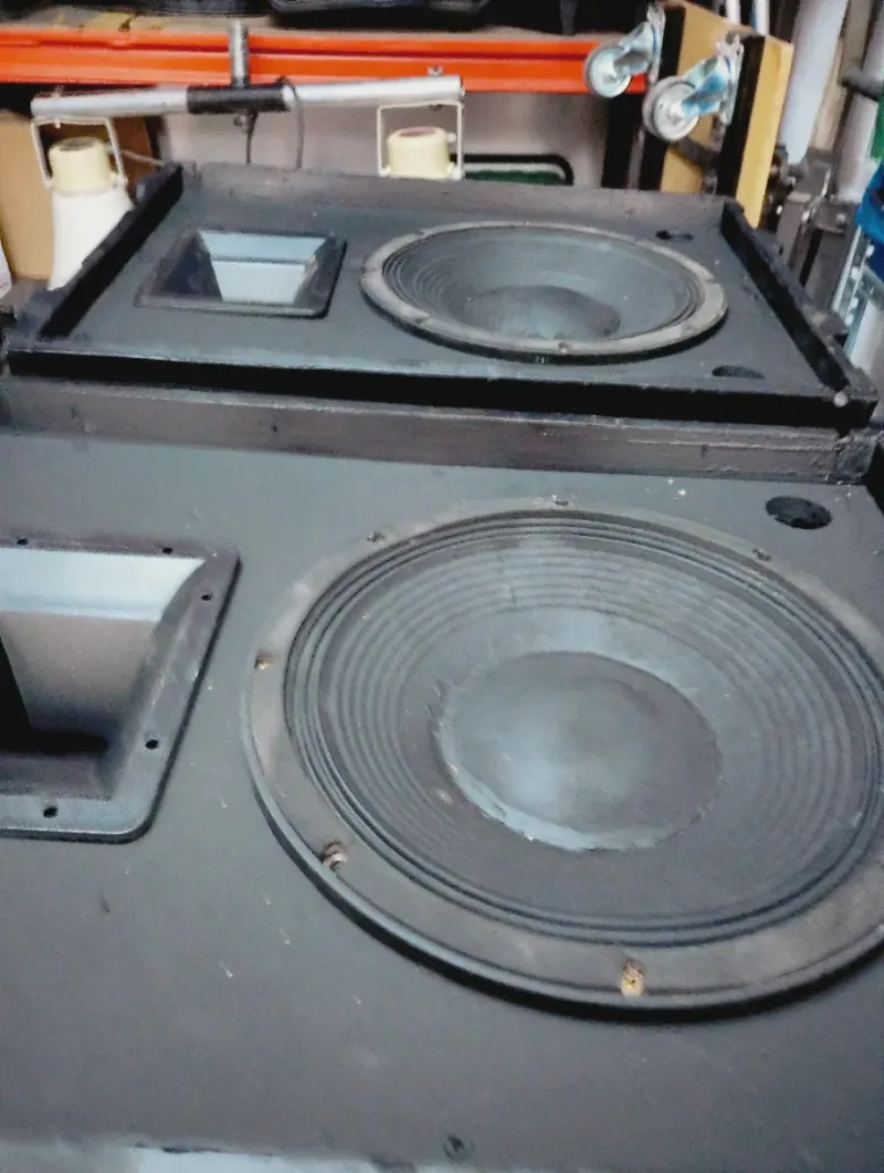 Altavoces negros afbeelding 7