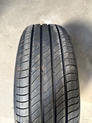 Llanta Hyundai Tucson NX4