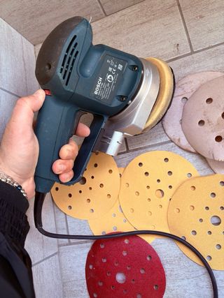 Levigatrice Bosch GEX 150 AC + dischi