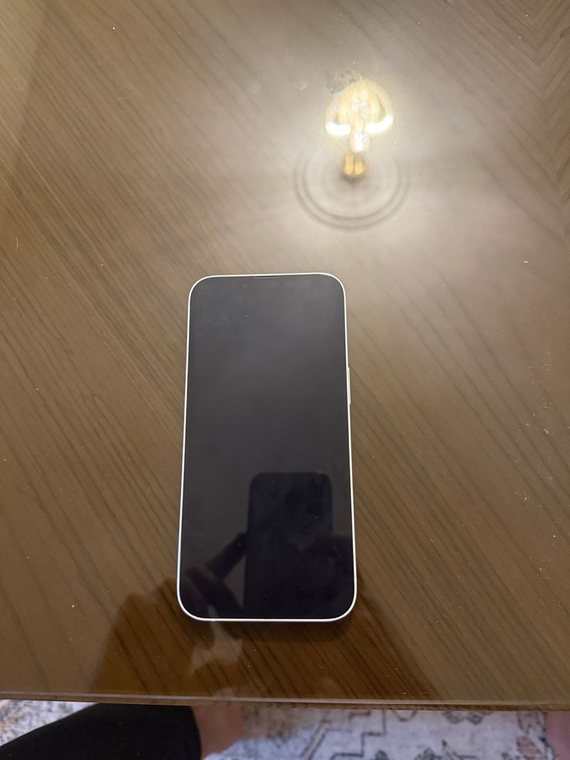 iPhone 13 Oro - Salud Batería 63% afbeelding 2