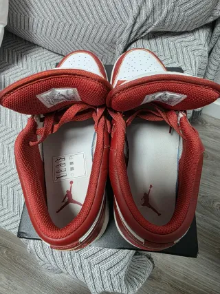 Jordan 1 Low Rojas