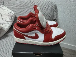 Jordan 1 Low Rojas