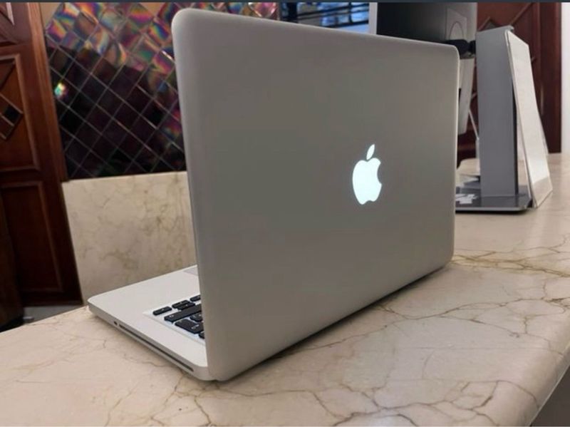 MacBook Pro 13 Plata afbeelding 2