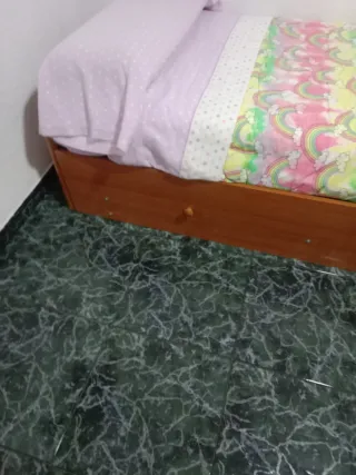 Cama nido 90cm seminueva + 2 juegos sábanas