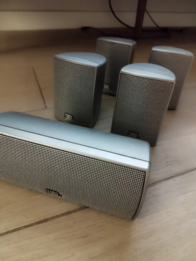 Lote Altavoces JBL + Amplificador