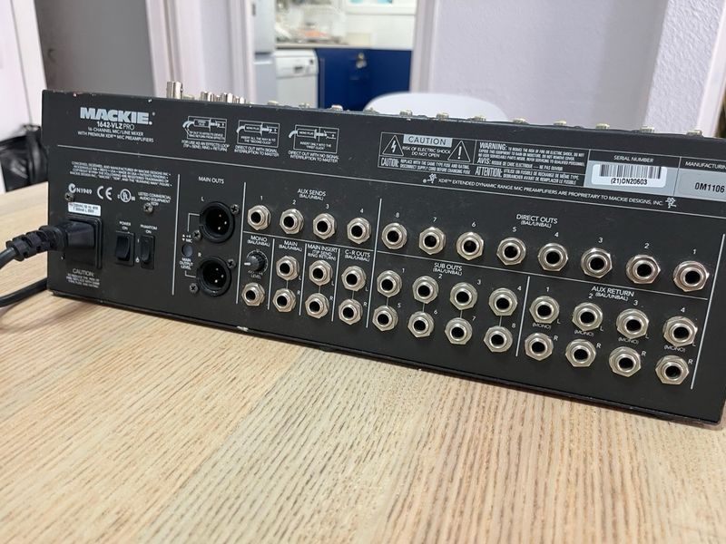 Mesa de mezclas Mackie 1642 VLZ PRO afbeelding 2
