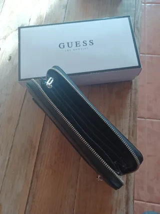 Cartera Guess Negra Cremallera