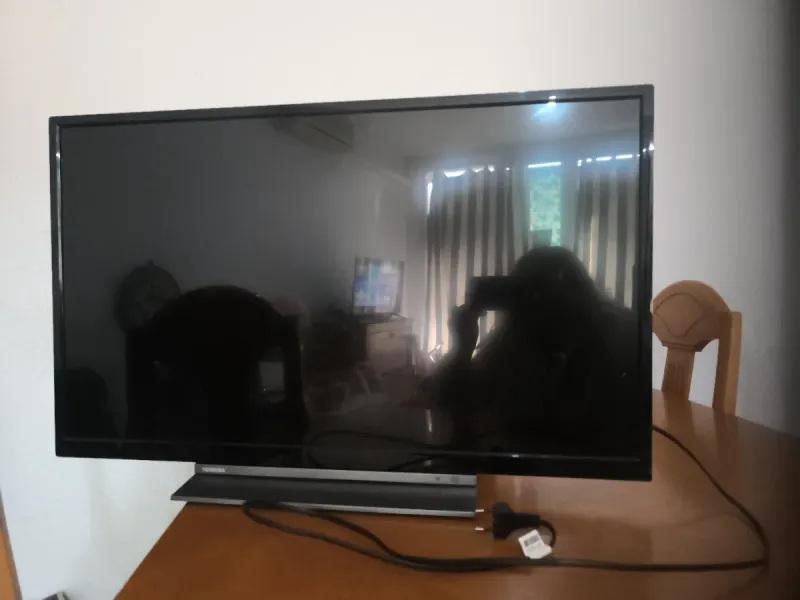 TV Toshiba 32 Negra