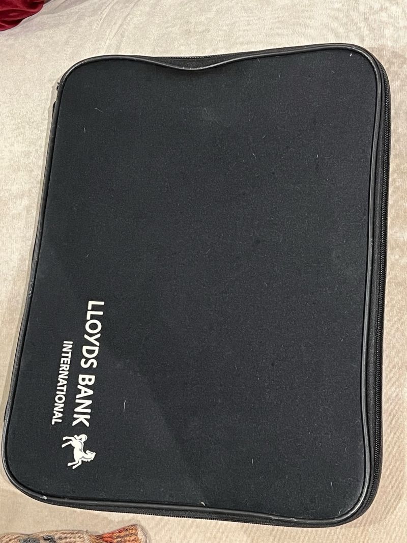 Funda portátil neopreno 41x30cm