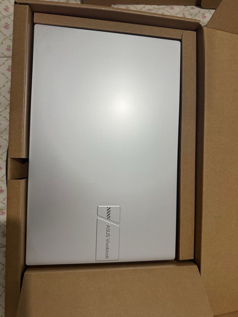 Portátil ASUS Vivobook Nuevo Sin Usar afbeelding 10