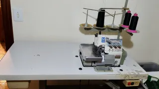 Máquina de coser remalladora Pegasus