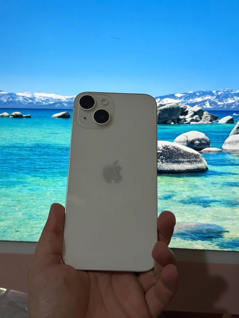 impecable iPhone 14 128GB Blanco caja y cargador