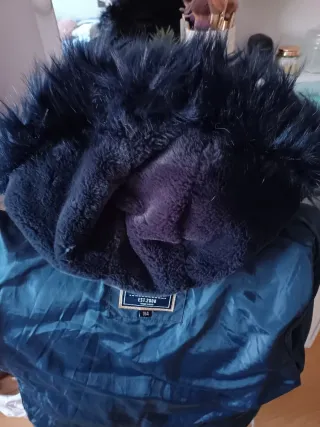 Abrigo niña azul marino con capucha