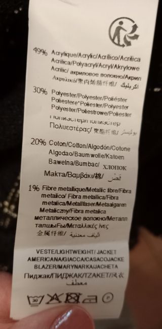 Chaqueta cuadros Kiabi negra y blanca