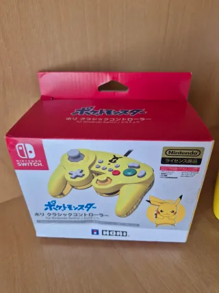 Mando Hori Pikachu Clásico Nintendo Switch