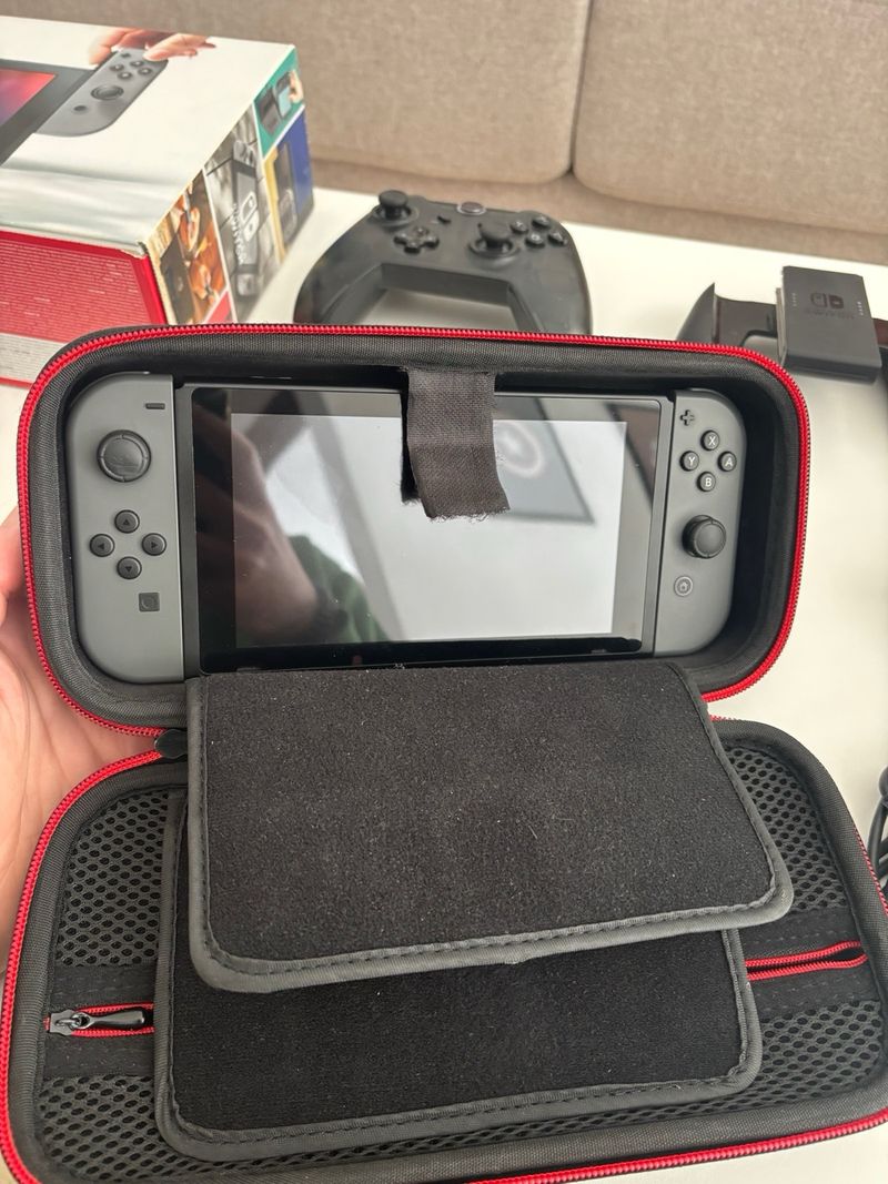 Nintendo Switch Pack + Funda + Juegos + Mando afbeelding 4