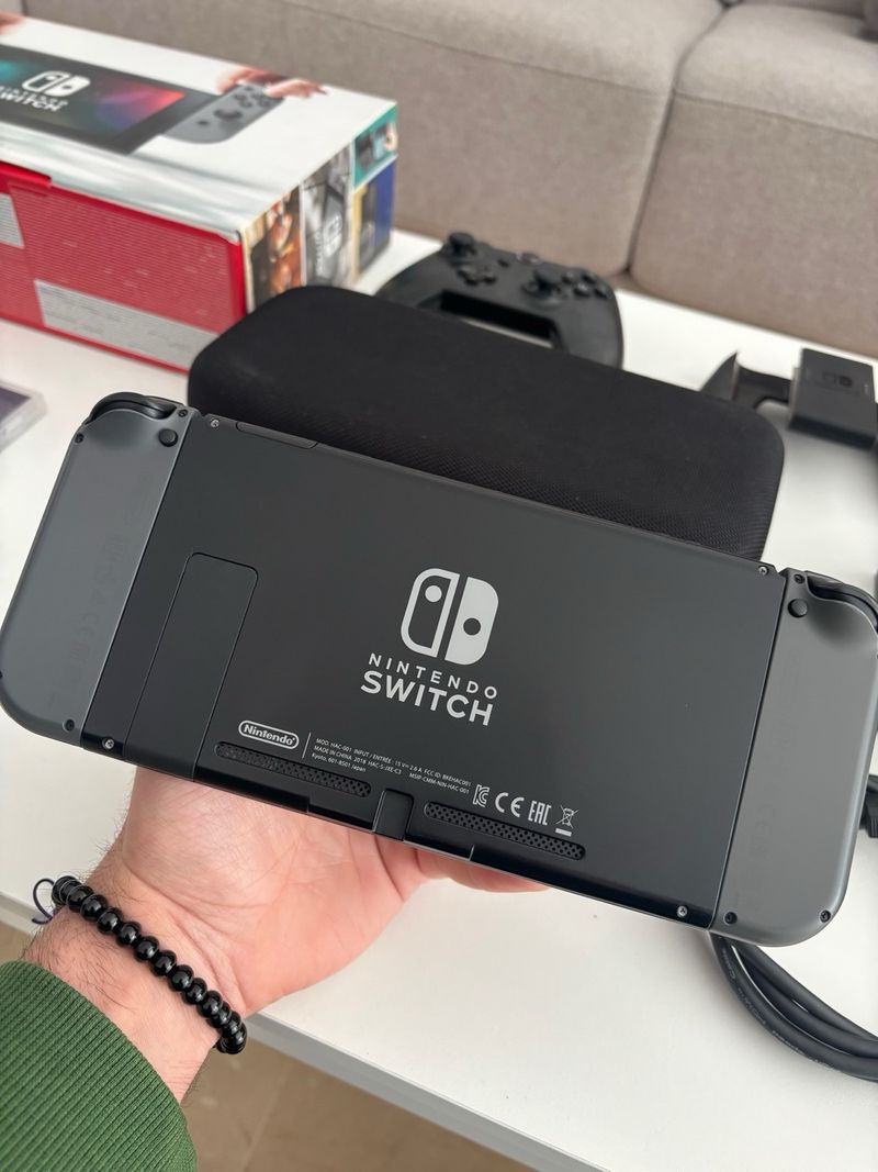 Nintendo Switch Pack + Funda + Juegos + Mando afbeelding 3
