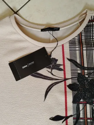 Vestito Zara Beige con Fantasia Floreale e Quadri