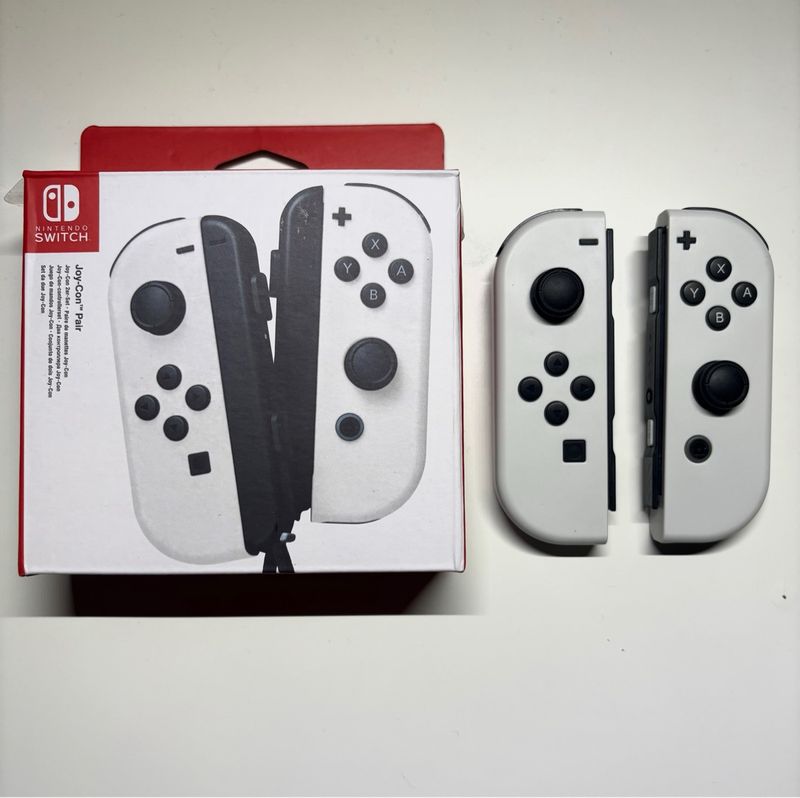 Joycons Nintendo Switch Rojos + Joycons blancos afbeelding 4