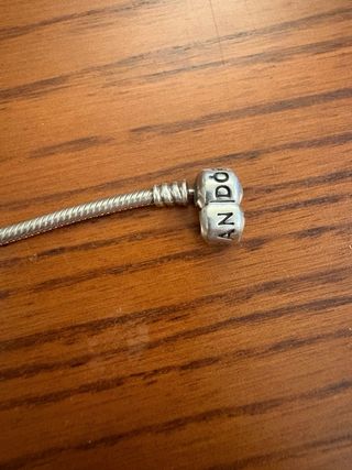 Bracciale Pandora con chiusura a barilotto
