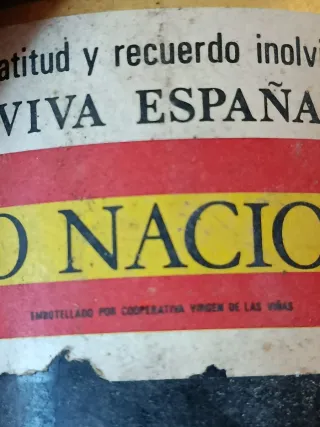 Botella Vino Nacional Francisco Franco Antigua
