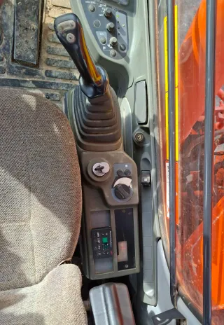 RETROEXCAVADORA FIAT HITACHI EX165W