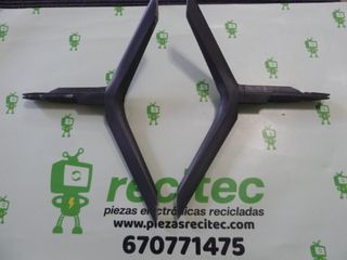 PATAS SAMSUNG UE65AU7172U