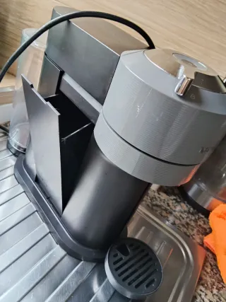 Cafetera Nespresso Gris