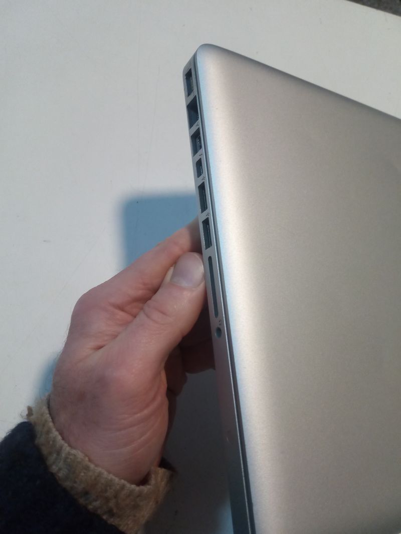 MacBook Pro 13 Core i5 4GB RAM SSD 256GB afbeelding 5